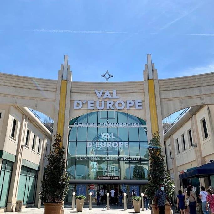 Disney Luxury Studio Serris Exterior photo